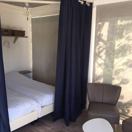 ホテル Safaritent Glamping Tent Nabij Sint Maartenszee Sint Maartensvlotbrug エクステリア 写真